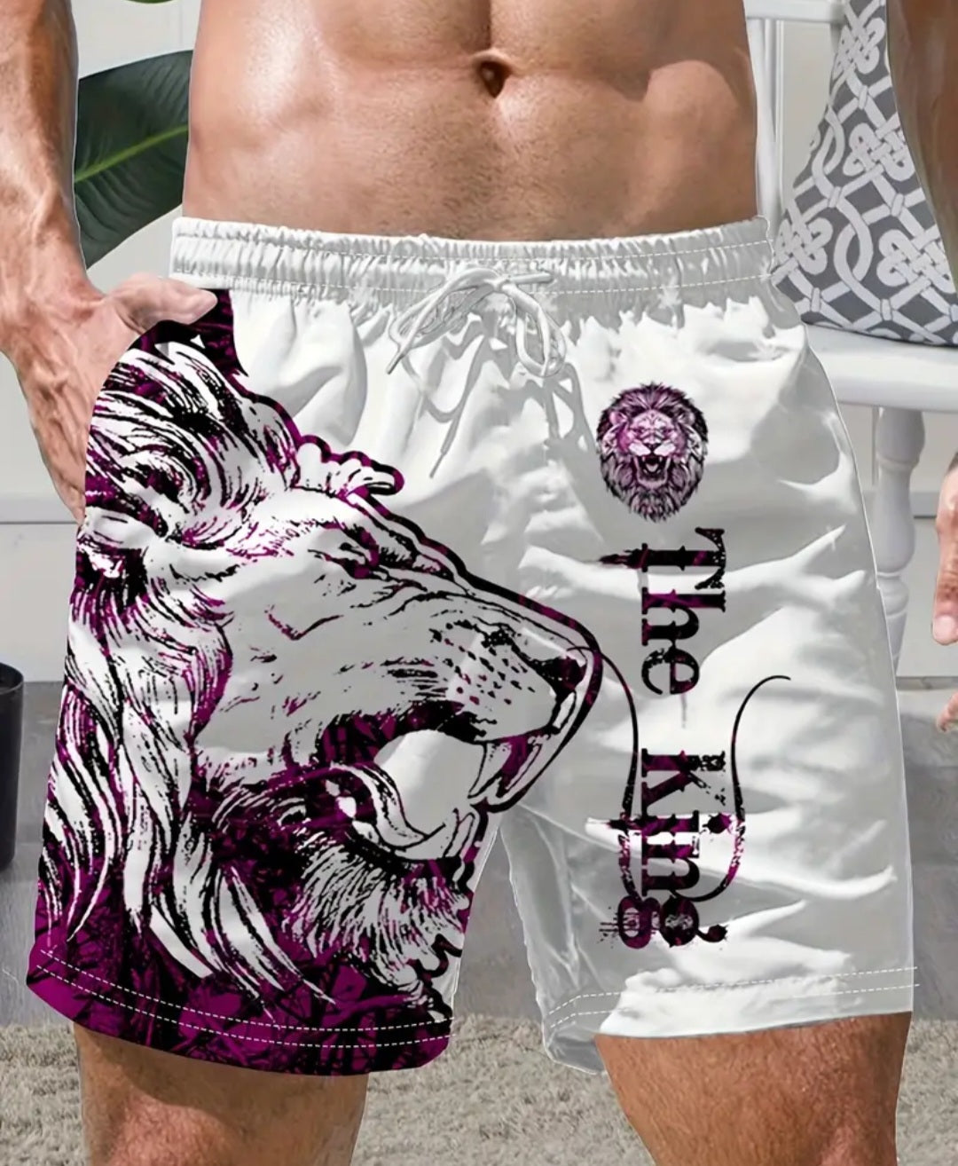 Men's Comic style Lion Graphic And Alphabet Print "THE KING" Shorts With Draustring And Dual Side Pockets, Casual And Trendy Shorts Perfect For Summer Leisurewear And Outdoors Activities