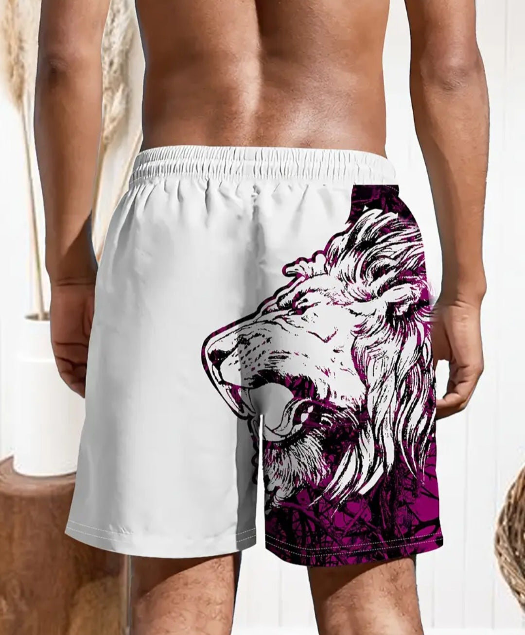 Men's Comic style Lion Graphic And Alphabet Print "THE KING" Shorts With Draustring And Dual Side Pockets, Casual And Trendy Shorts Perfect For Summer Leisurewear And Outdoors Activities