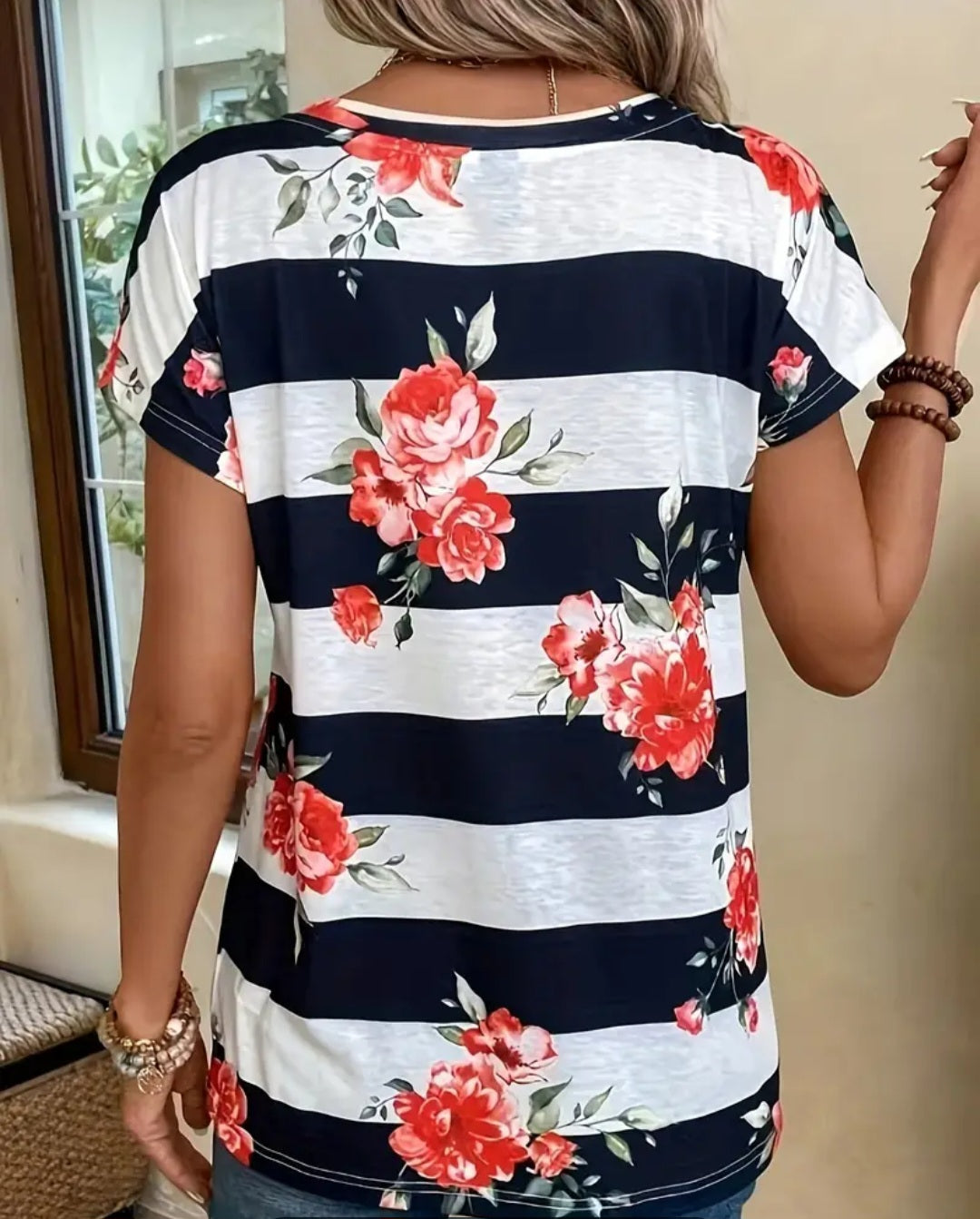 Floral Print Crew Neck T-Shirt, Casual Short Sleeve T-Shirt For Spring & Summer, Women's Clothing